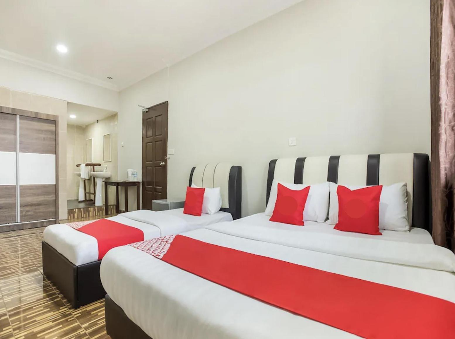 Grand Inn Hotel Semporna Habitación foto